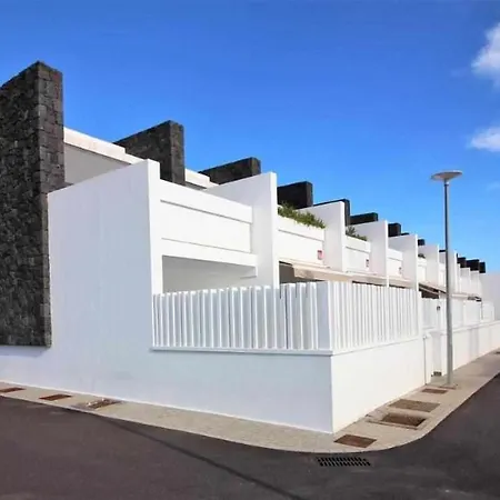 Feriehus Monterey House