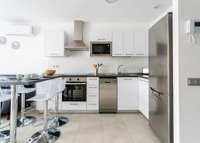 Monterey House بيت للعطل بلايا بلانكا