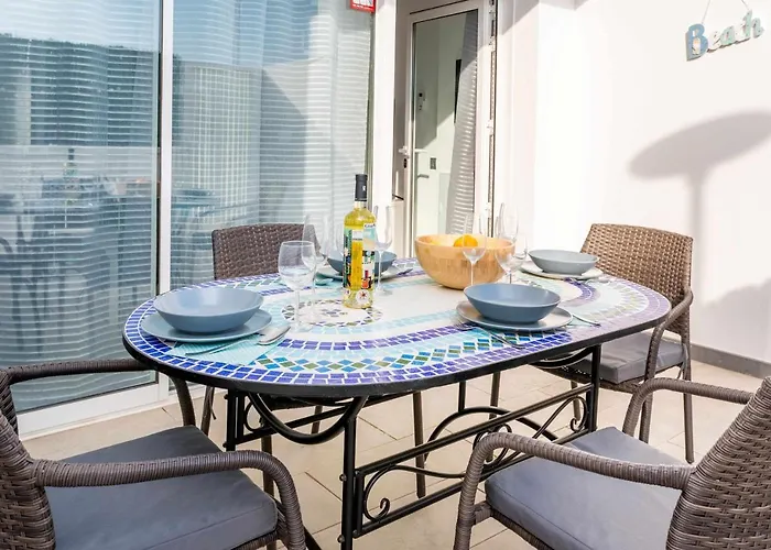 بيت للعطل Monterey House *