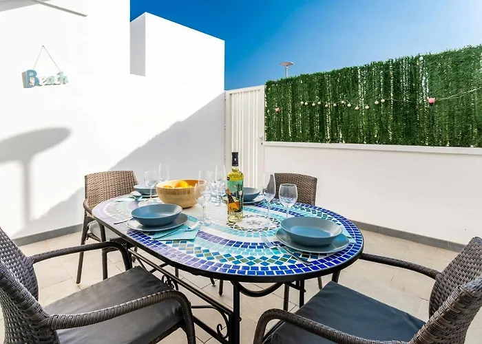 بيت للعطل Monterey House *