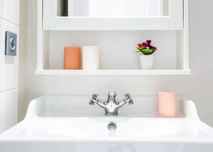 Monterey House Коста Бланка