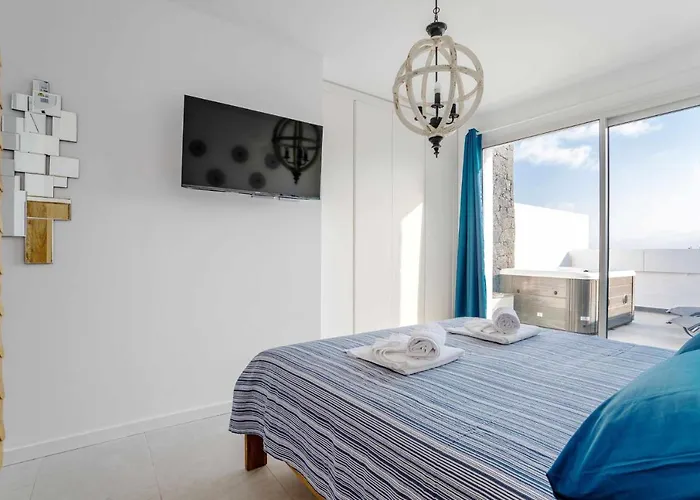 Monterey House Дом отдыха